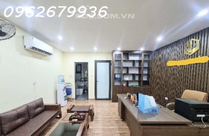 Nhà Đại Khang ngay mặt phố ô tô đỗ cổng 30m2 5 tầng